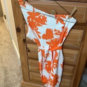 Super cute spring/summer sun dress; never worn; size M;